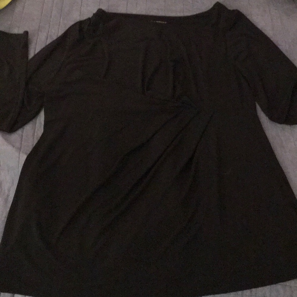 3/$20😀Black professional top with empire waist